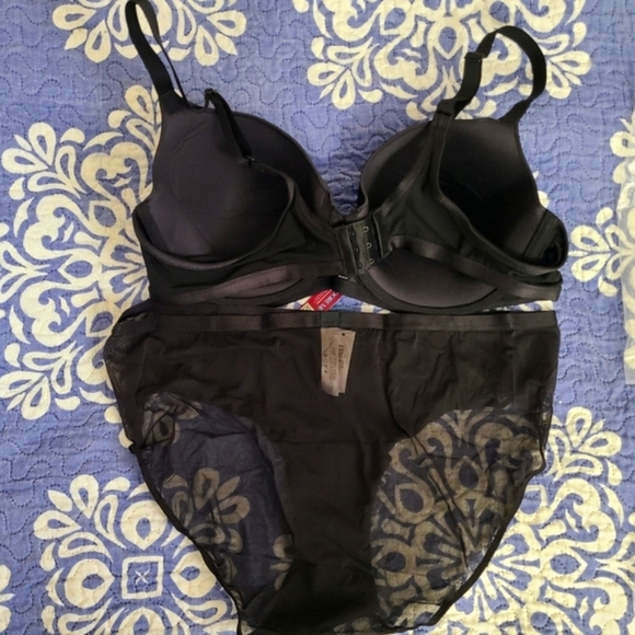 Adore Me Bra & Panty Set - Picture 3 of 8